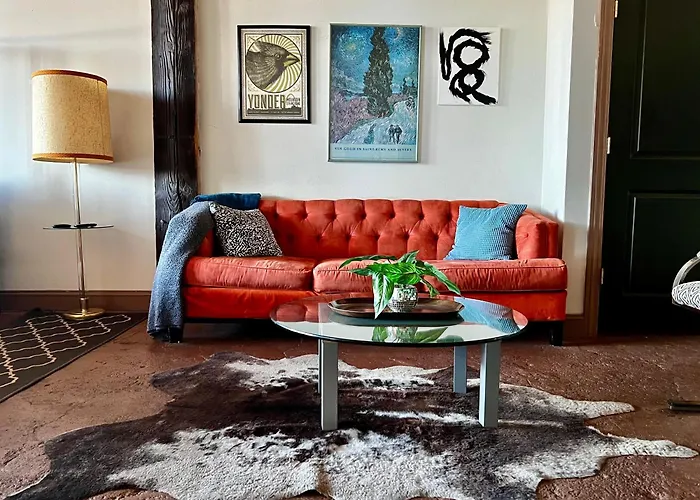 420 Friendly Boho Loft Downtown King Suite Free Parking